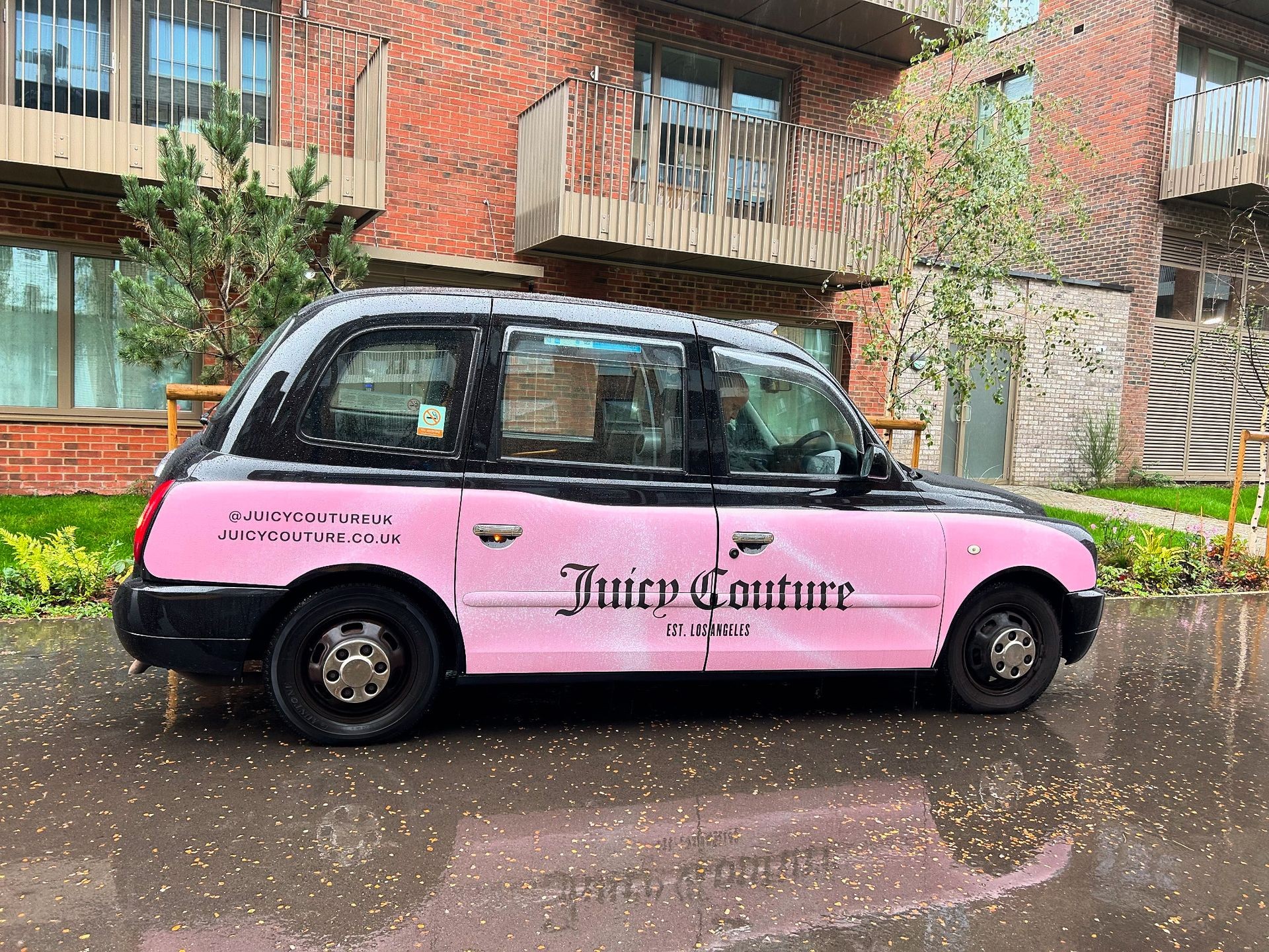 London Taxi Advertising Tx4 LEVC Livery Supersides Advert