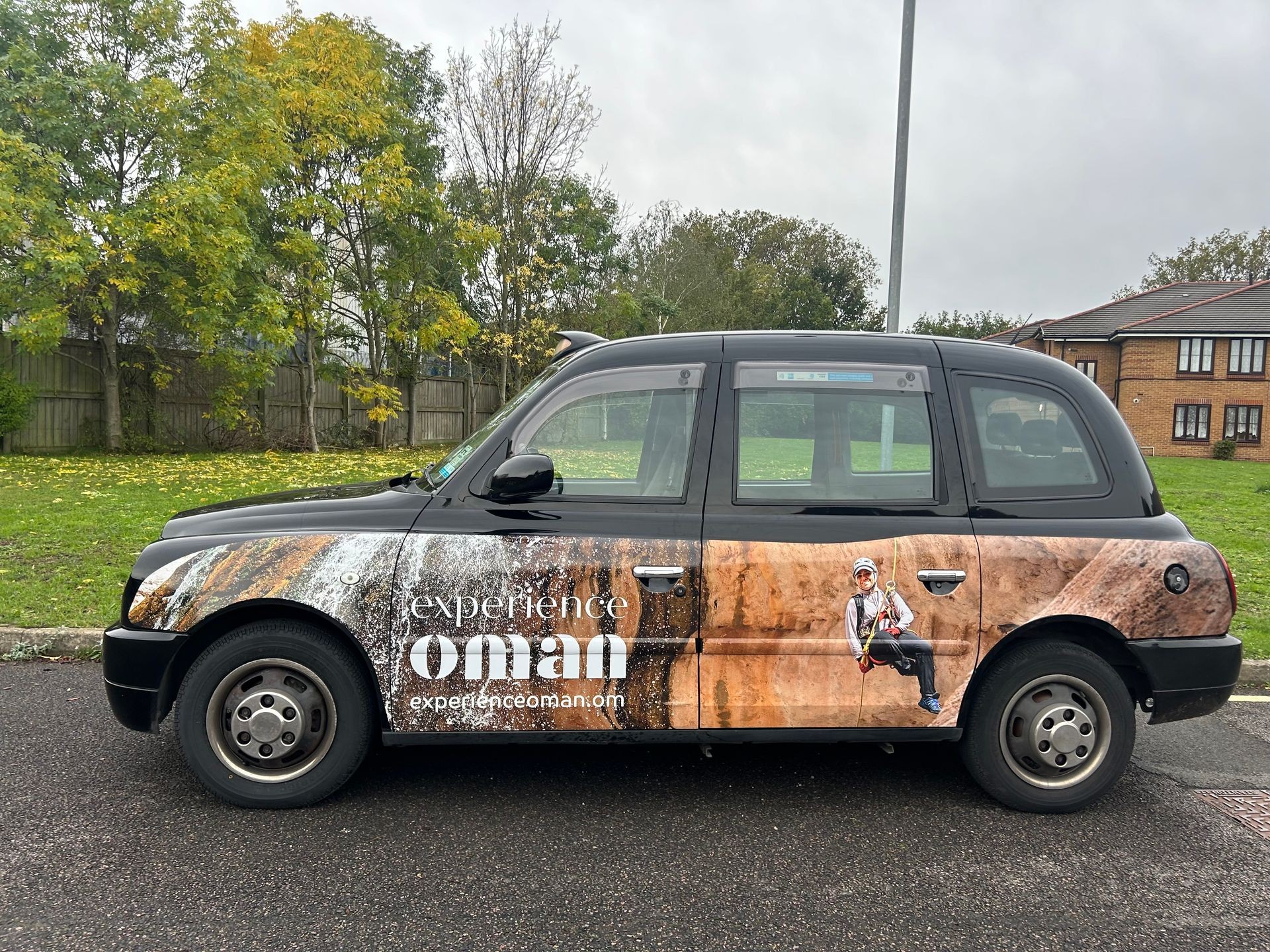 London Taxi Advertising Tx4 LEVC Livery Supersides Advert